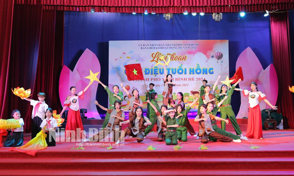 Liên hoan "Giai điệu tuổi hồng" thành phố Ninh Bình hè 2024