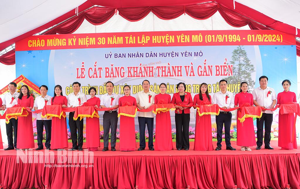 Khởi công, gắn biển các công trình chào mừng kỷ niệm 30 năm tái lập huyện Yên Mô