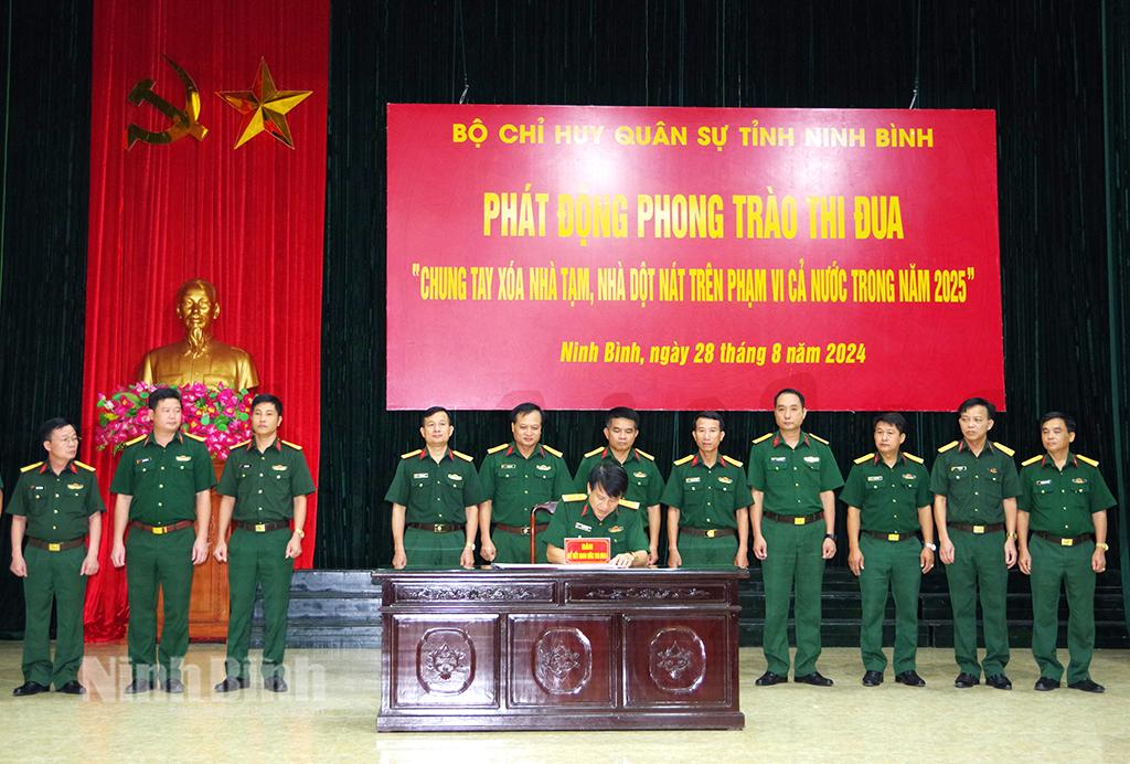 Bộ CHQS tỉnh phát động phong trào thi đua Chung tay xóa nhà tạm, nhà dột nát