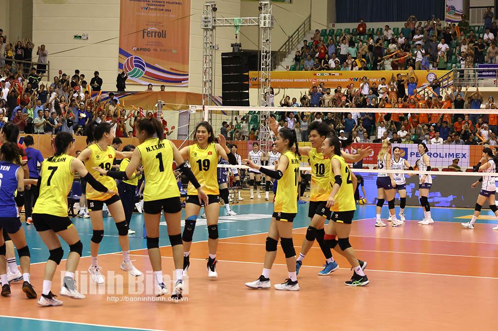 Giải Bóng chuyền nữ quốc tế VTV Ferroli Cup 2024: Korabelka (Nga) và Việt Nam vào chung kết