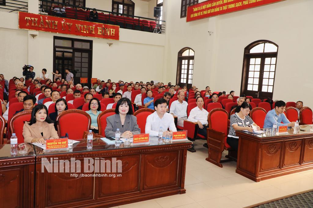 Các đại biểu dự hội nghị tập huấn.