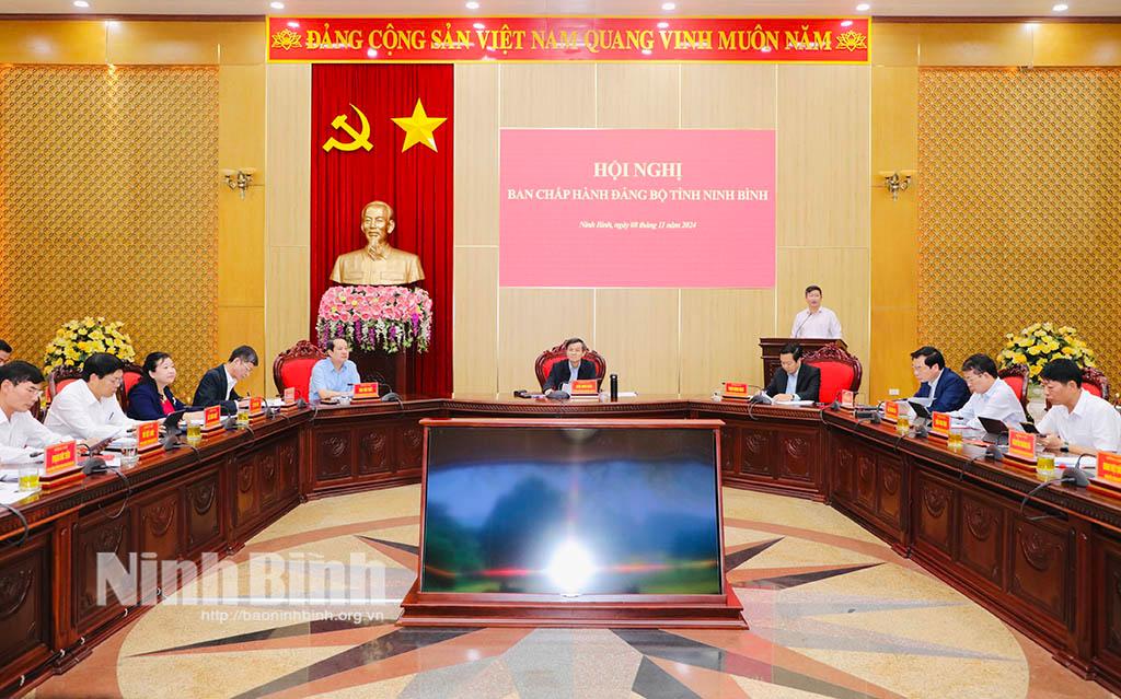 Các đại biểu dự hội nghị.