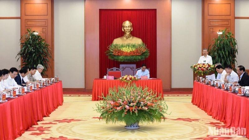 Tổng Bí thư Tô Lâm chủ trì cuộc họp Tiểu ban Kinh tế-xã hội Đại hội XIV của Đảng.