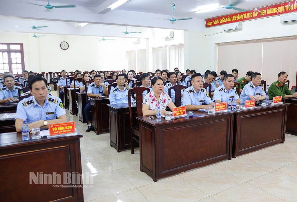 Các đại biểu dự hội nghị.