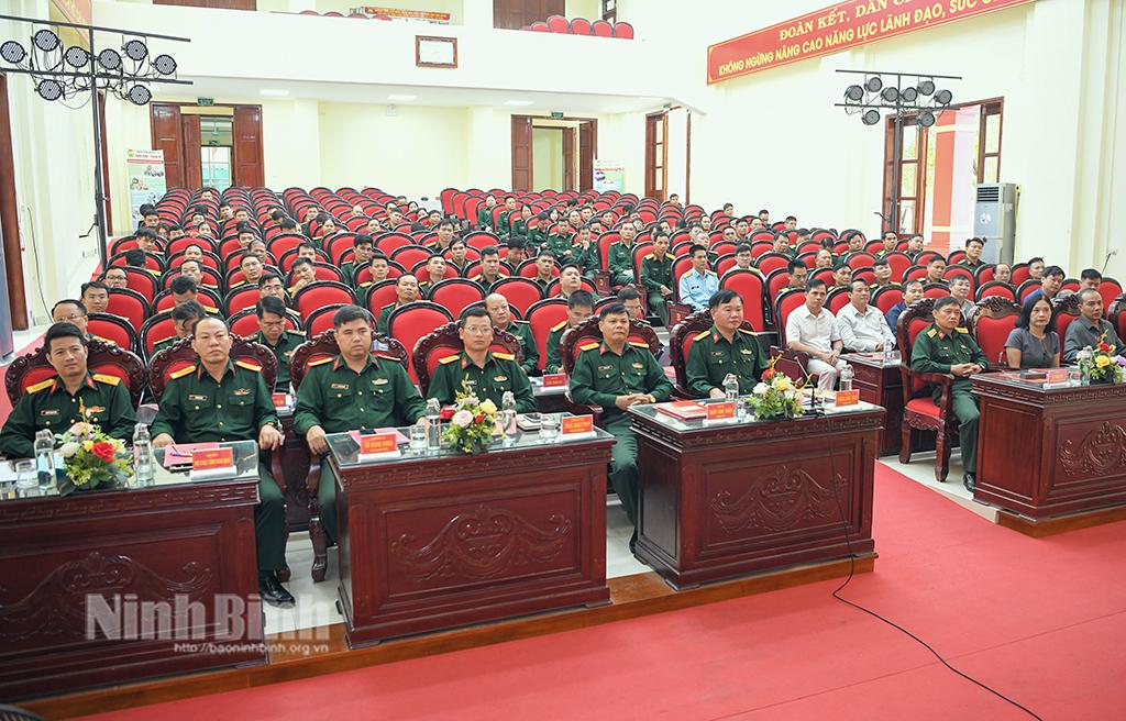 Các đại biểu dự hội nghị.