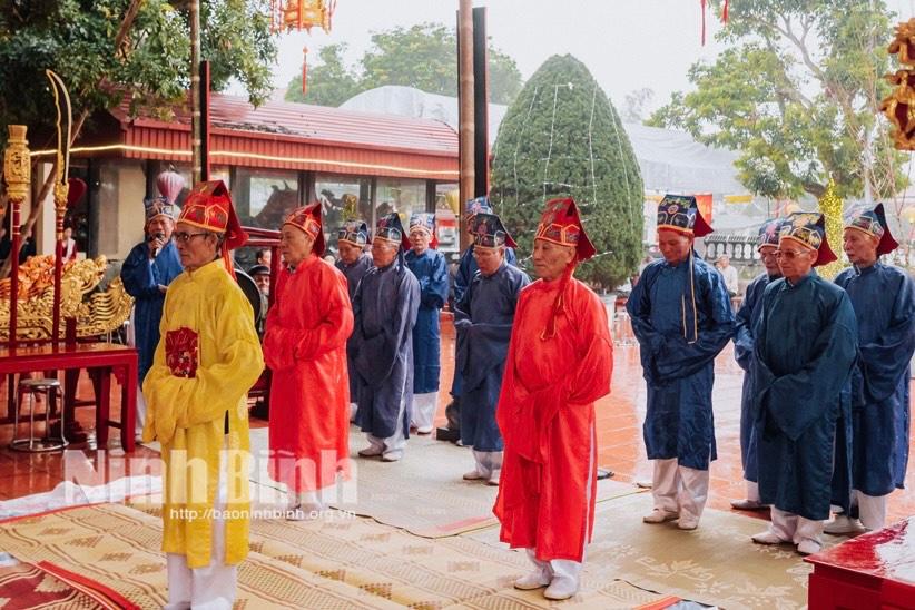 Nghi thức tế lễ tại Lễ hội Báo bản làng Nộn Khê. Ảnh: Ngọc Linh