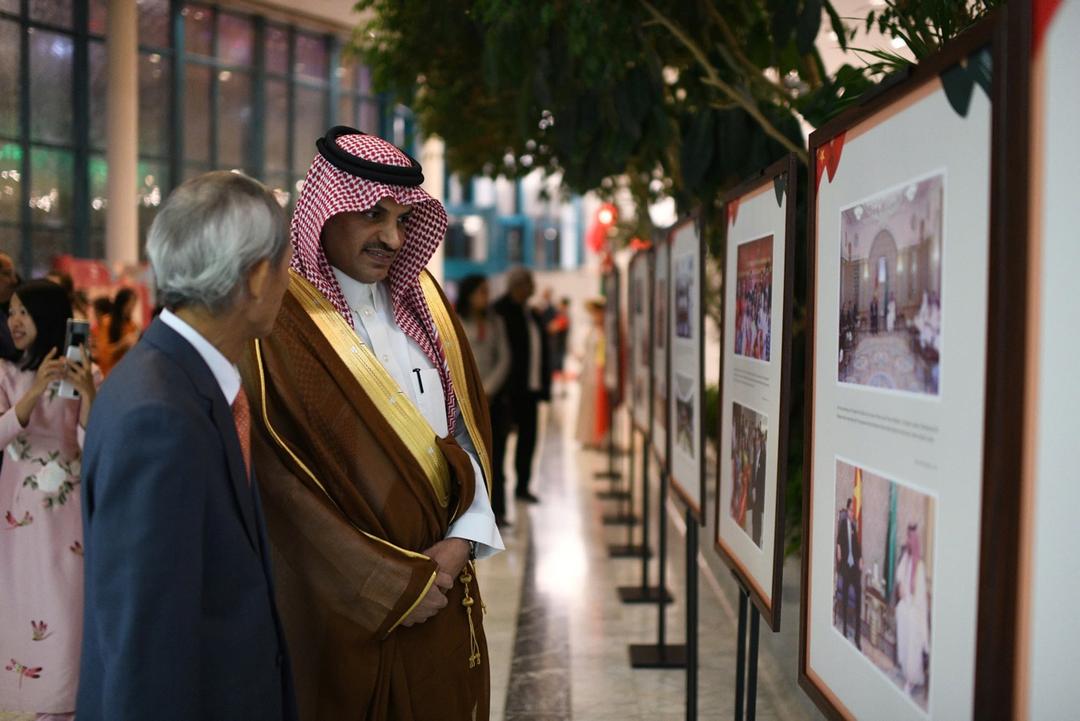 Triển lãm ảnh kỷ niệm 25 năm thiết lập quan hệ ngoại giao Việt Nam - Ả-rập Xê-út.