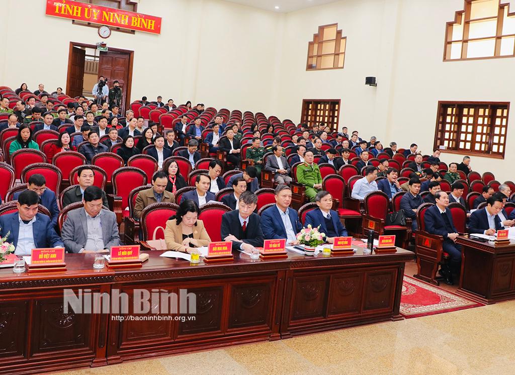 Các đại biểu dự hội nghị.