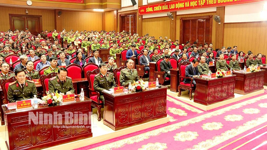 Các đại biểu dự hội nghị.