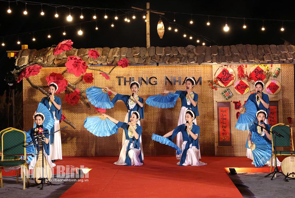 Tiết mục văn nghệ tại chương trình Gala nghệ thuật.