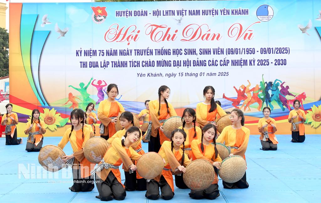 Tiết mục dự thi của các đội tuyển.
