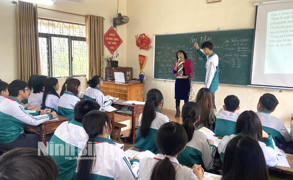 Giờ ôn tập học sinh lớp 9 Trường THCS Trương Hán Siêu (thành phố Hoa Lư).