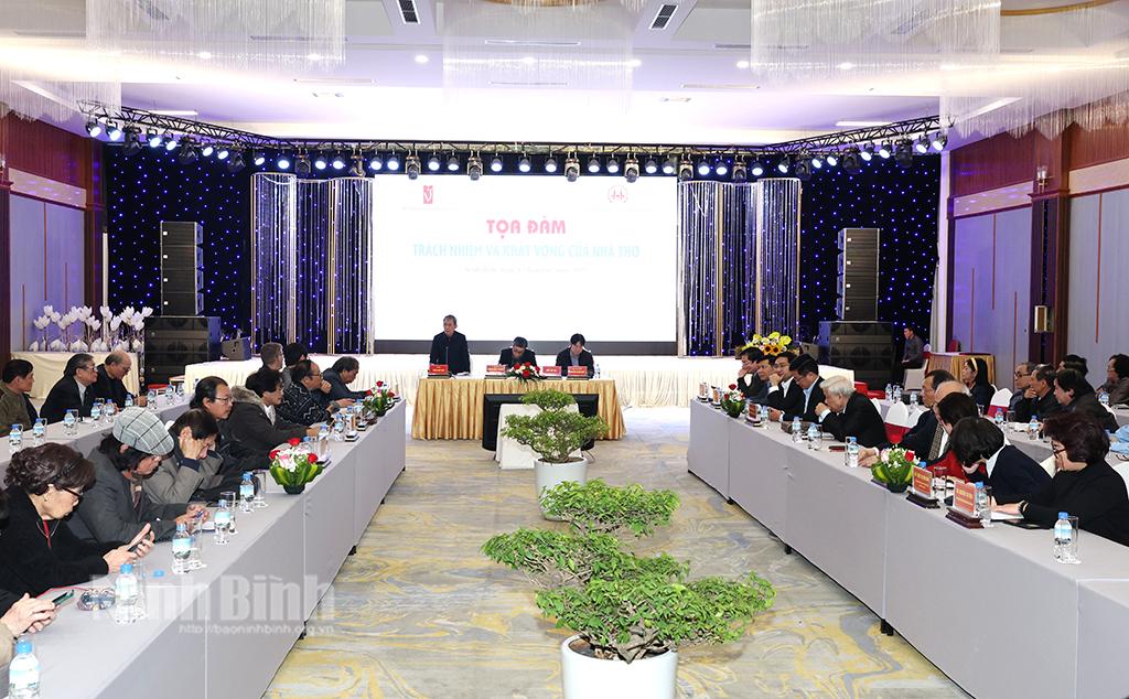 Quang cảnh tọa đàm.