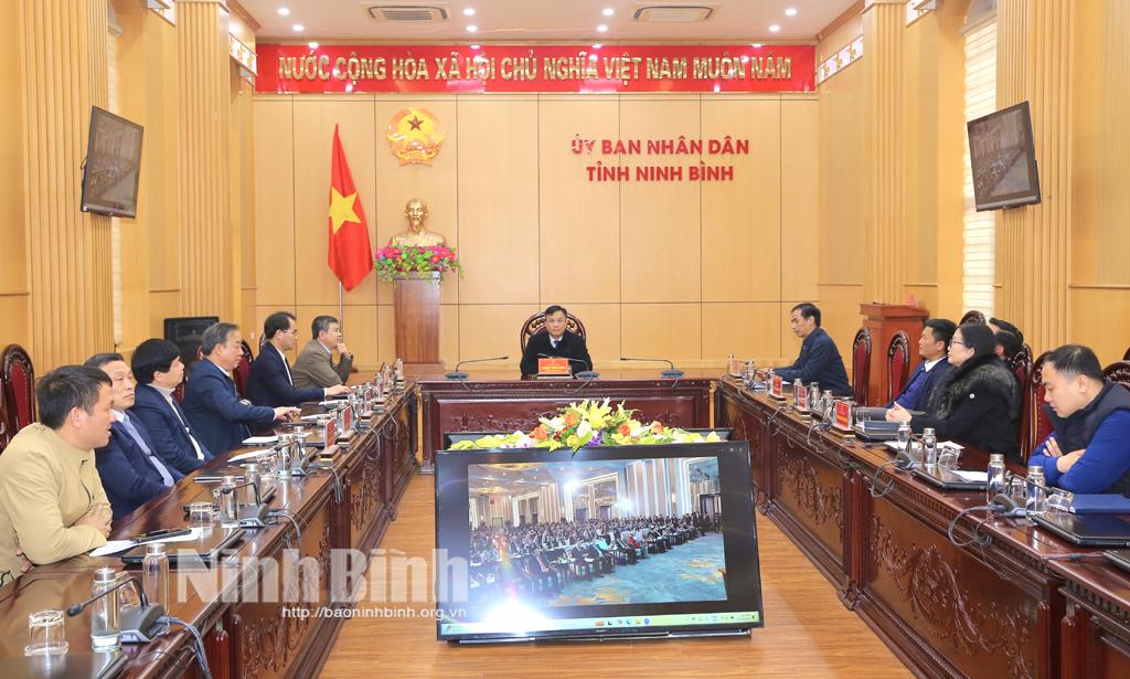 Các đại biểu dự hội nghị tại điểm cầu Ninh Bình.