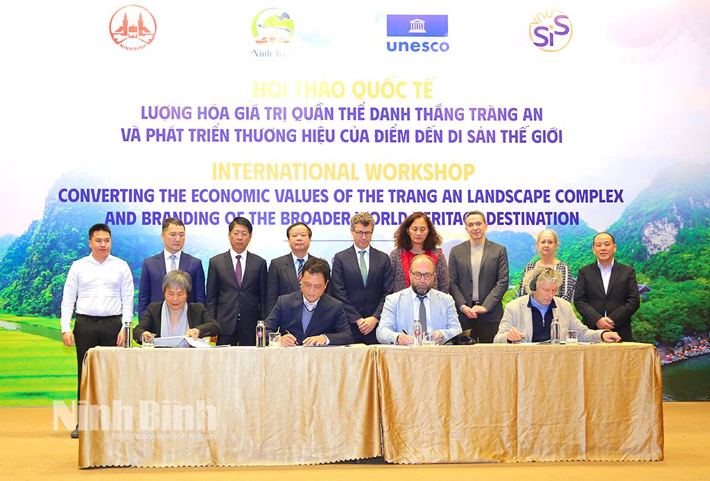 Ký kết thông qua Thông cáo chung về Đề án Lượng giá giá trị kinh tế Di sản thế giới Tràng An.
