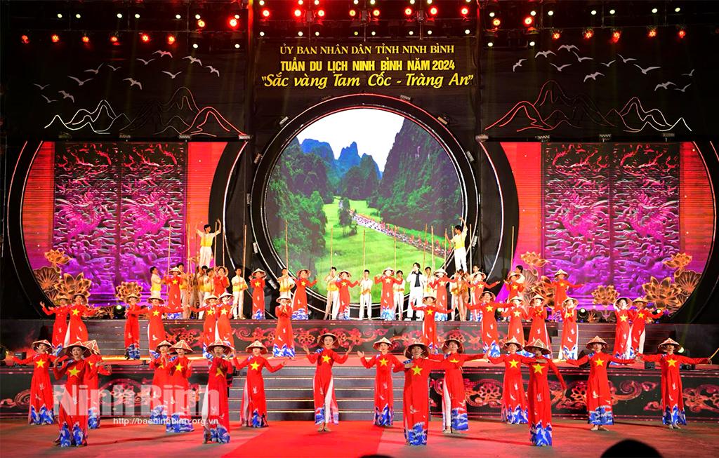 Chương trình khai mạc Tuần Du lịch Ninh Bình năm 2024. Ảnh tư liệu: Trường Giang