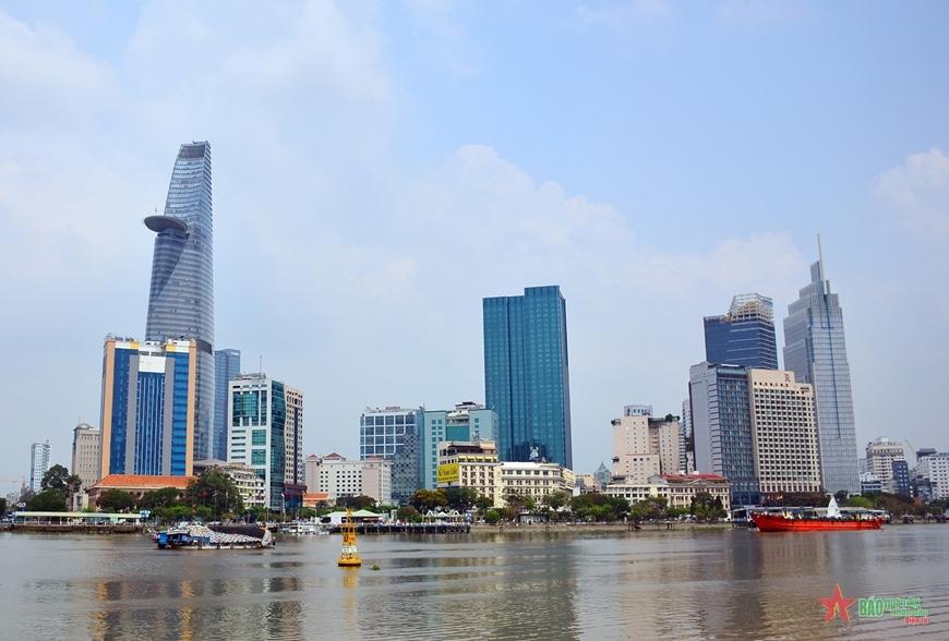 Thành phố Hồ Chí Minh khẳng định vị thế là đầu tàu kinh tế của cả nước. Ảnh: qdnd.vn