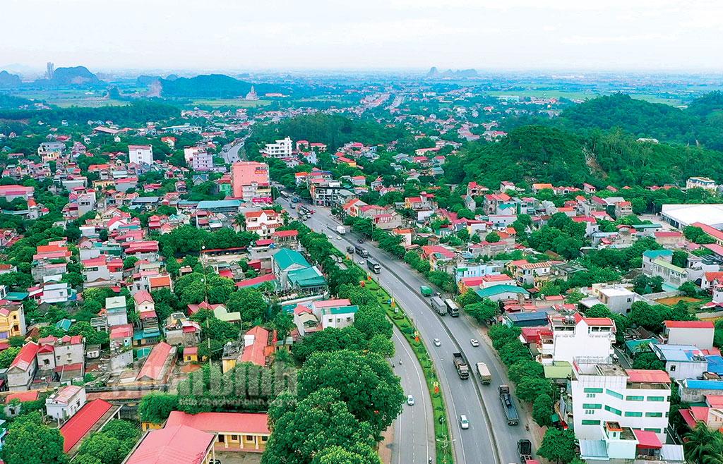 Việc sắp xếp đơn vị hành chính sẽ mở ra không gian phát triển, phát huy lợi thế từng địa phương. Trong ảnh: Tam Điệp hôm nay. Ảnh Mai Lan
