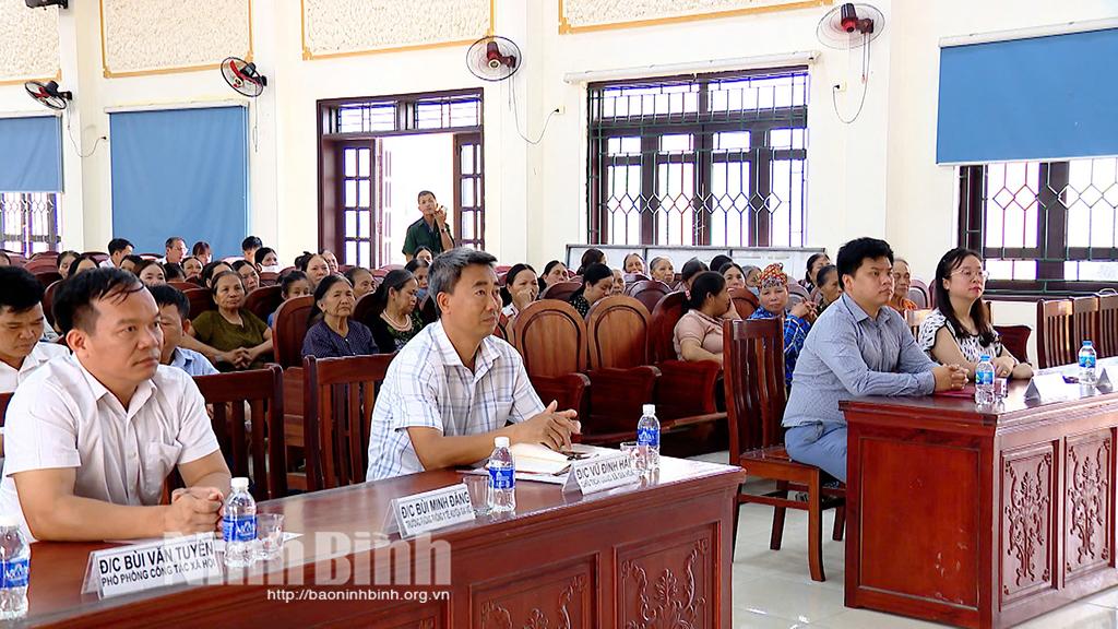 Quang cảnh buổi truyền thông.