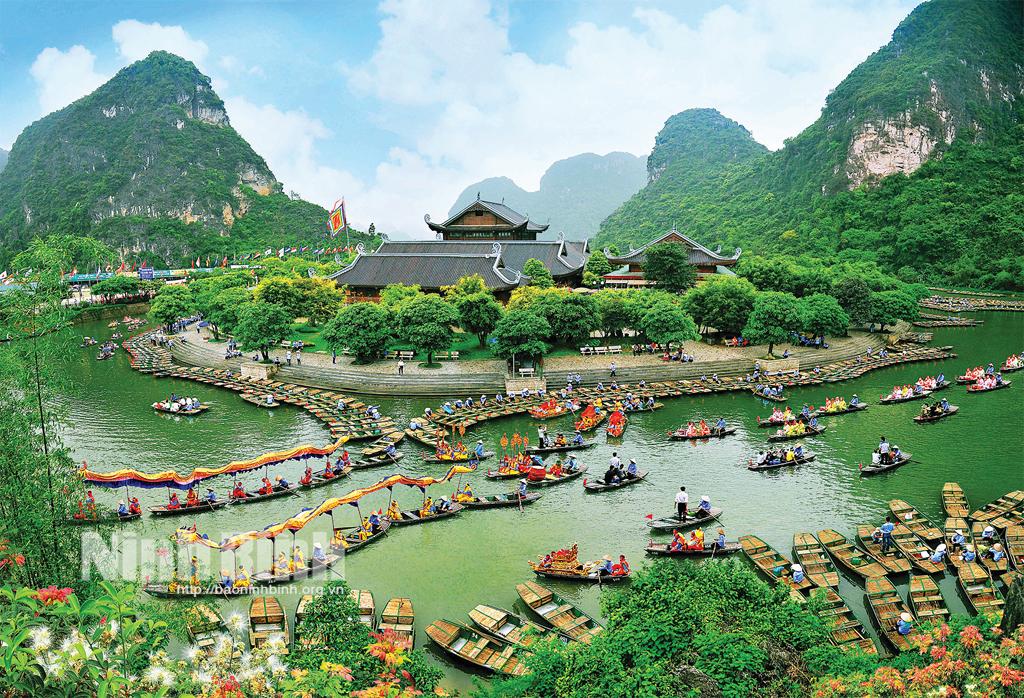 Di sản Văn hoá và Thiên nhiên thế giới Tràng An - nơi văn hóa giao thoa với sự kỳ diệu, bí ẩn và hùng vĩ của tự nhiên. Ảnh: Mạnh Thắng