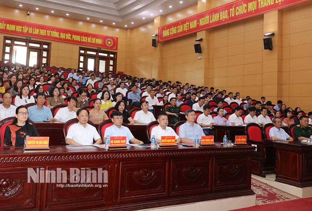 Các đại biểu tham dự lớp bồi dưỡng.