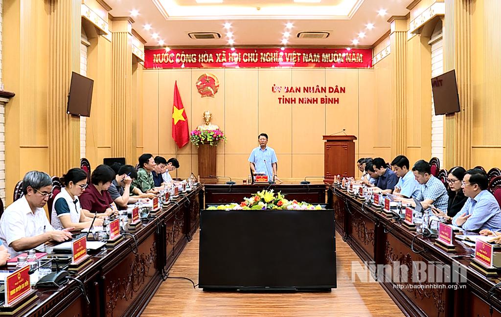 Đồng chí Trần Song Tùng, Ủy viên Ban Thường vụ Tỉnh ủy, Phó Chủ tịch UBND tỉnh chủ trì hội nghị.