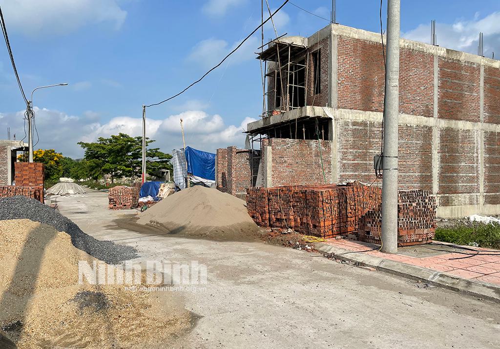 Giá các loại vật liệu xây dựng tăng làm đội giá công trình từ 20-30%.