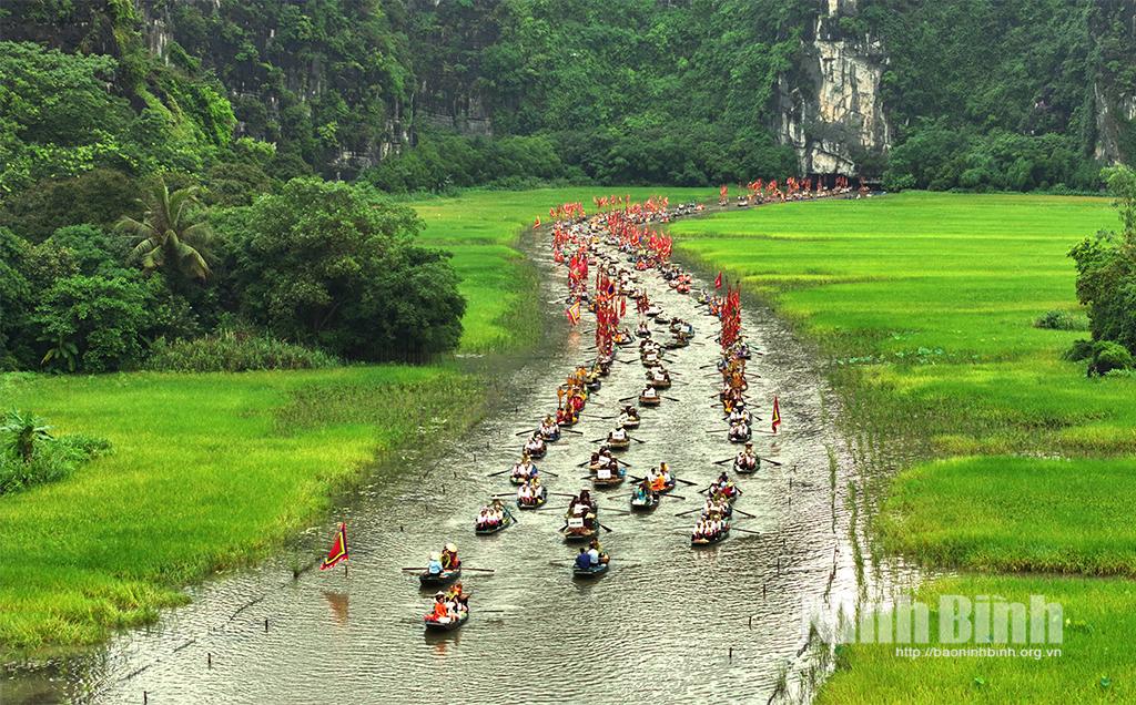 Tuần Du lịch Ninh Bình 2025 khai hội với chủ đề “Sắc vàng Tam Cốc - Tràng An”.