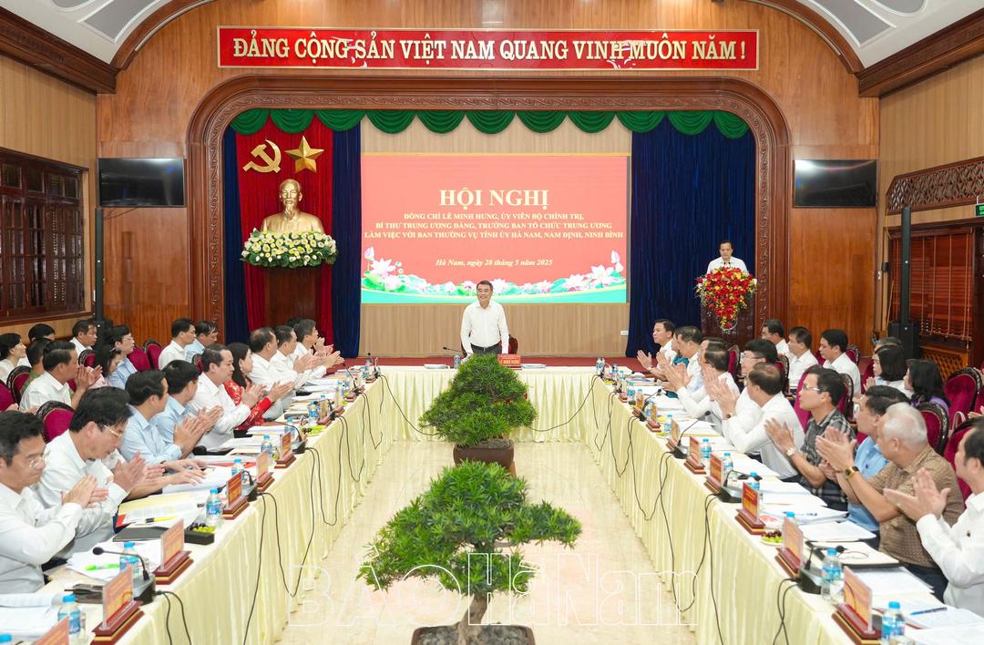 Các đại biểu dự hội nghị. Ảnh: Đức Huy