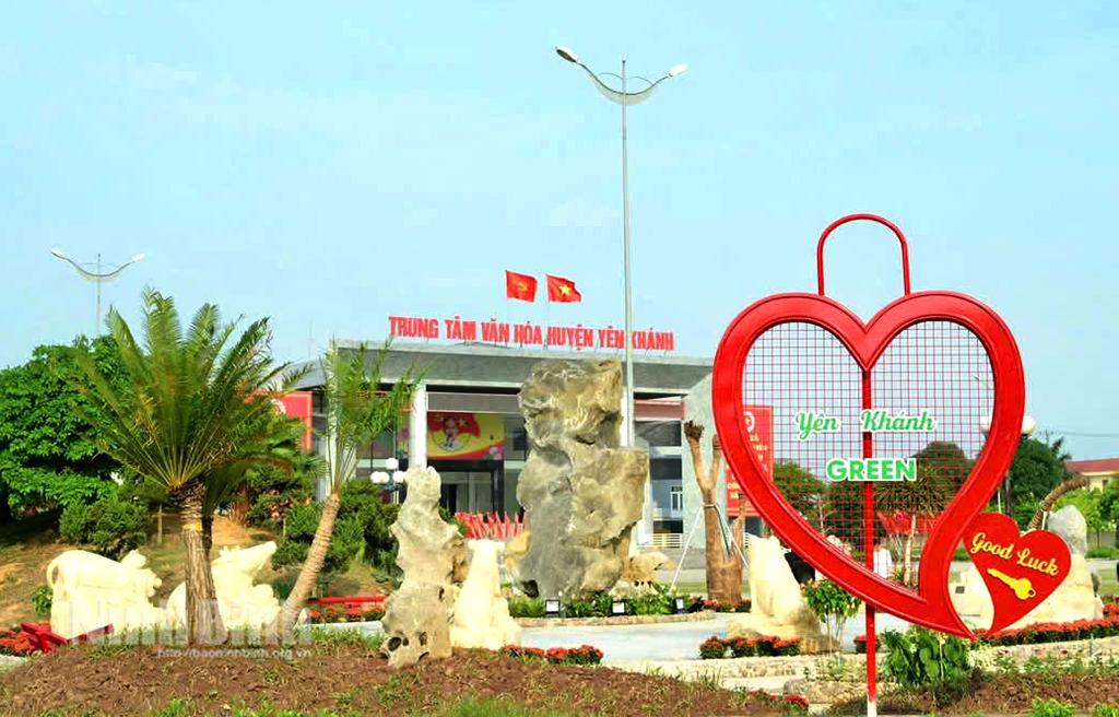 “Tiểu cảnh khu vui chơi văn hoá cộng đồng” tại Trung tâm Văn hoá huyện Yên Khánh. Ảnh: Ngọc Linh