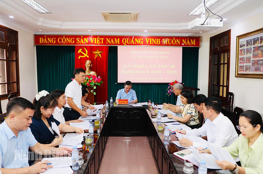 Quang cảnh kỳ họp.