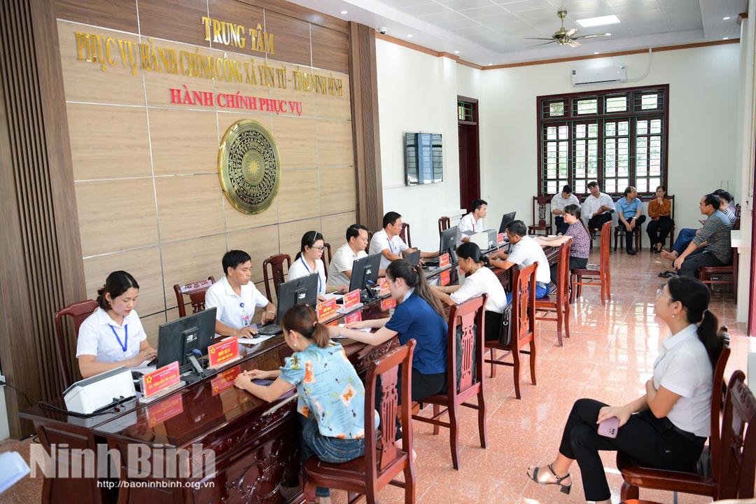 Thử nghiệm vận hành chính quyền địa phương 2 cấp tại Trung tâm phục vụ hành chính công xã Yên Từ (mới).