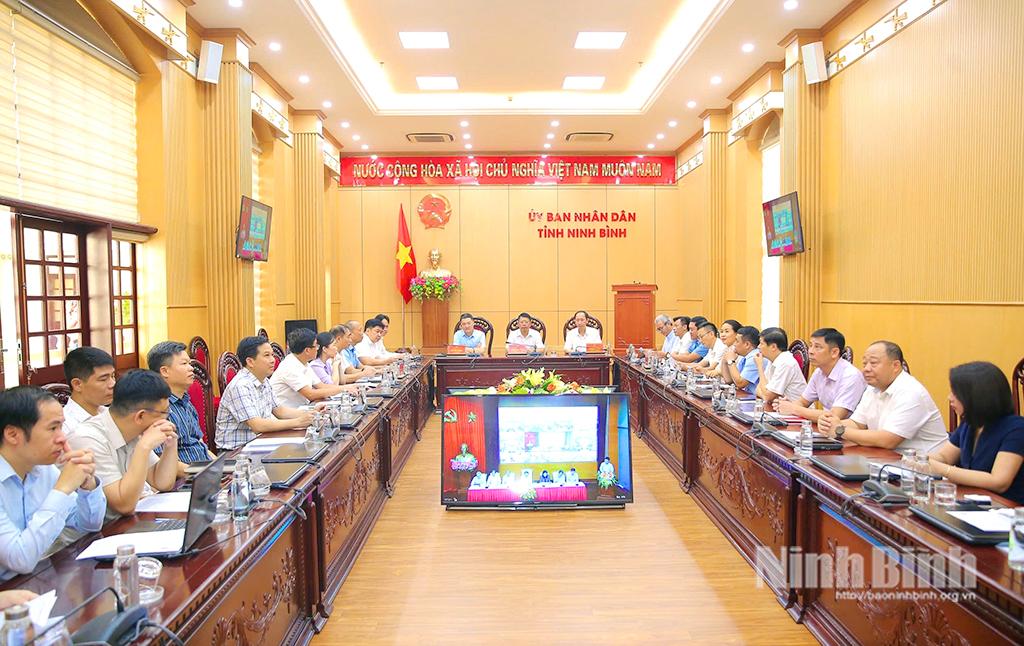 Các đại biểu dự hội nghị tại điểm cầu tỉnh Ninh Bình.