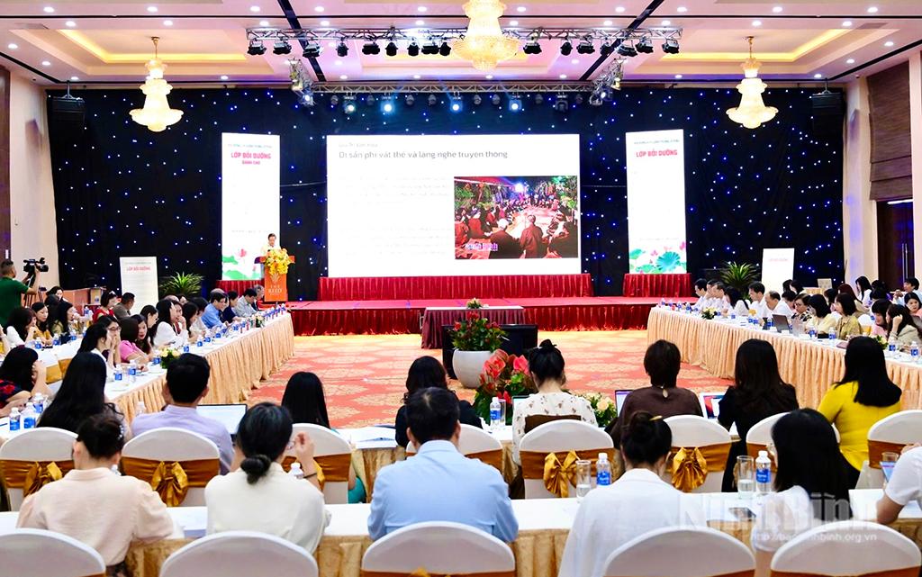 Quang cảnh Lớp bồi dưỡng.