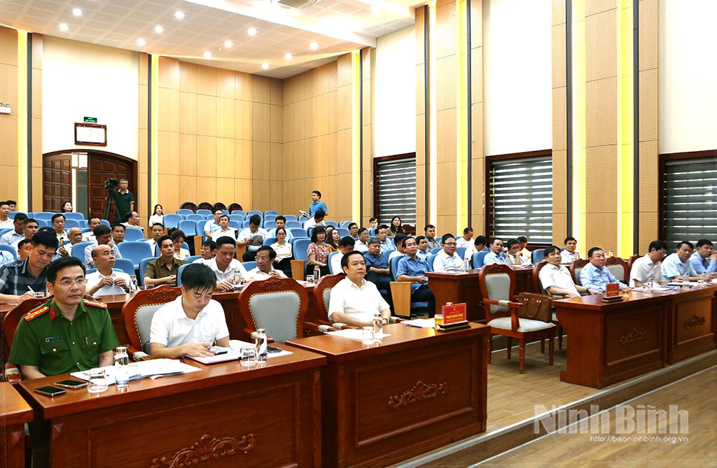 Các đại biểu dự hội nghị.