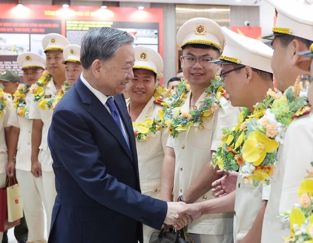 Tổng Bí thư Tô Lâm và các đại biểu. Ảnh: TTXVN