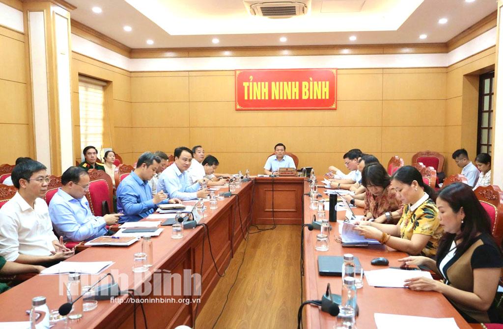 Các đại biểu dự hội nghị.