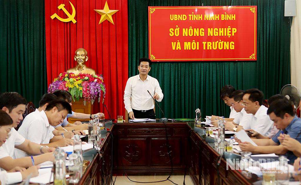 Đồng chí Trần Anh Dũng, Ủy viên Ban Thường vụ Tỉnh ủy, Phó Chủ tịch UBND tỉnh phát biểu chỉ đạo tại buổi làm việc.