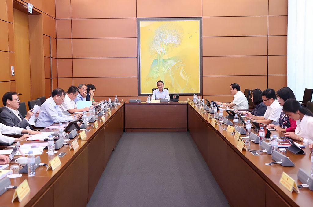 Quang cảnh buổi thảo luận ở Tổ. Ảnh: TTXVN