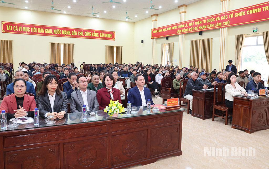 Các đại biểu dự hội nghị.