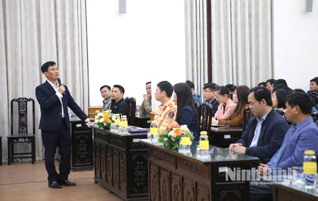 Các đại biểu dự hội nghị tập huấn.