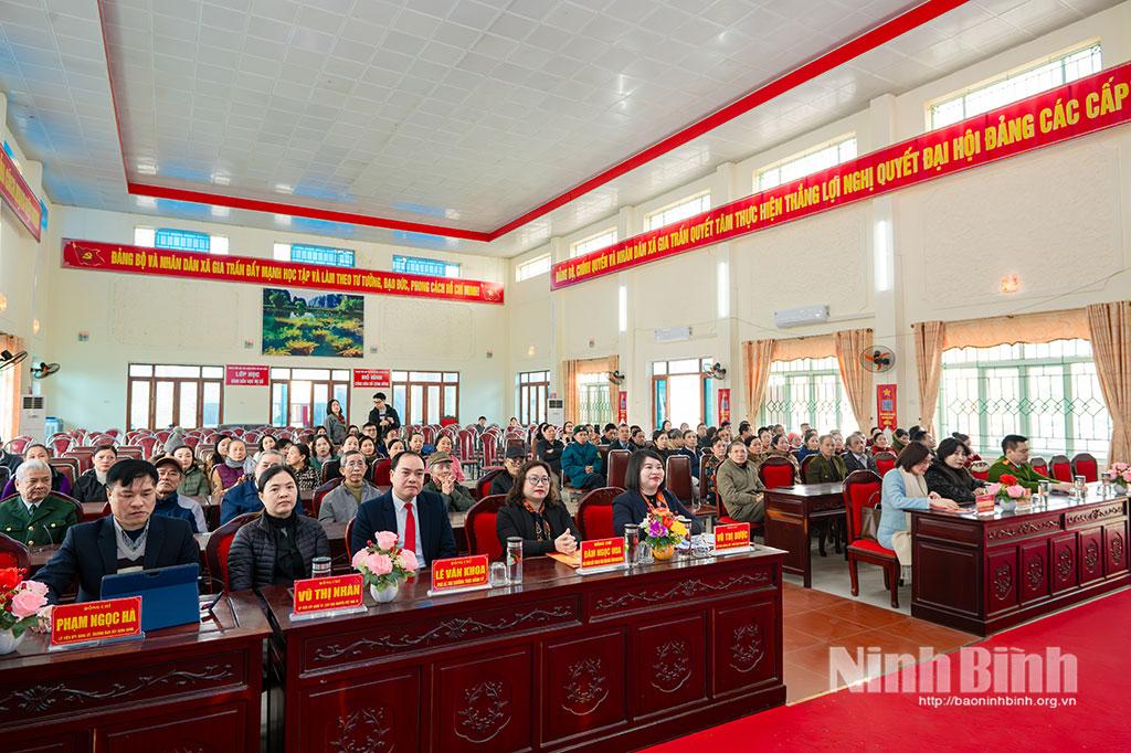 Các đại biểu dự khai mạc lớp tập huấn, bồi dưỡng hát Chèo, hát Văn, hát Xẩm.