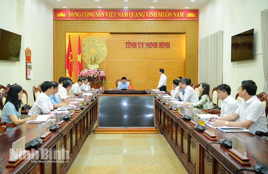 Các đại biểu dự hội nghị.