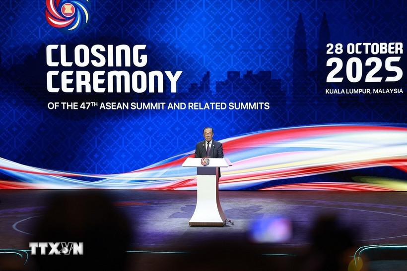 Thủ tướng Malaysia Anwar Ibrahim, Chủ tịch ASEAN 2025 phát biểu. (Ảnh: Dương Giang/TTXVN)