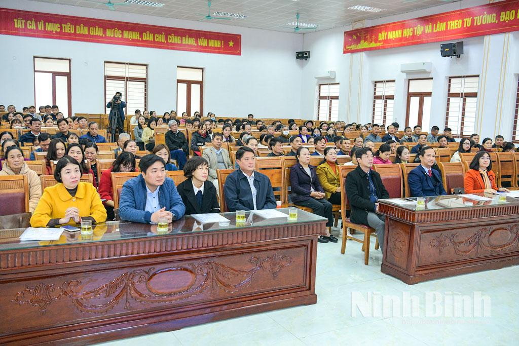 Các đại biểu dự hội nghị.