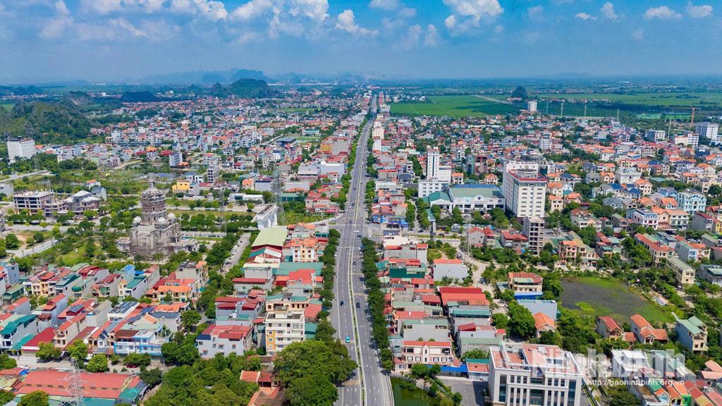 Diện mạo đô thị Ninh Bình khởi sắc rạng rỡ trong sắc xuân Bính Ngọ 2026. Ảnh: Ngọc Linh