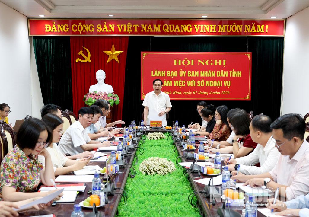 Quang cảnh hội nghị.