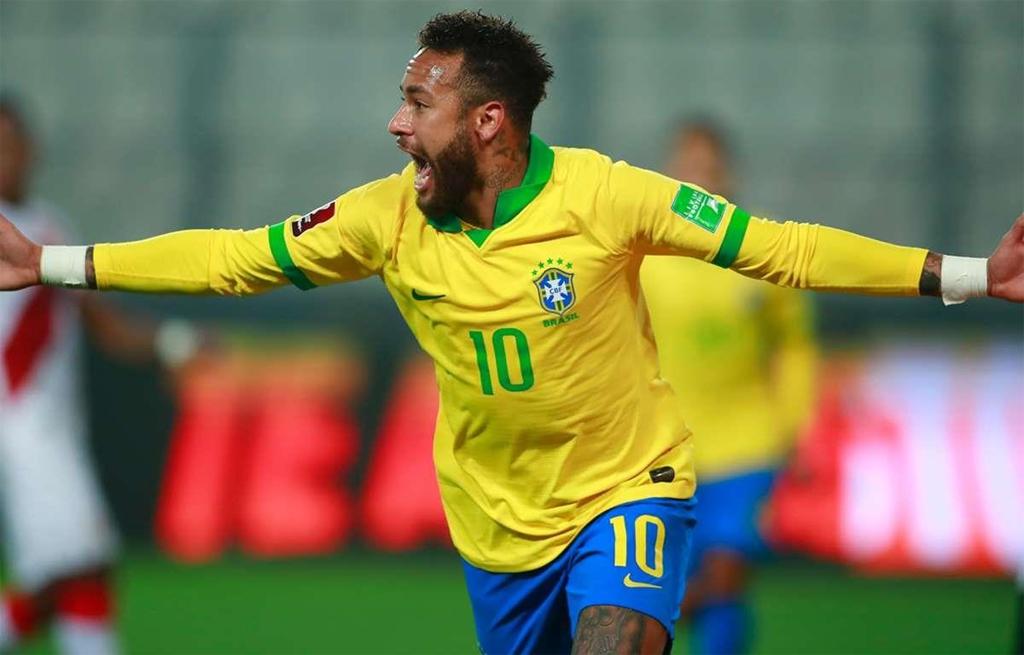 Lập hat-trick vào lưới Peru, Neymar vượt qua huyền thoại Ronaldo