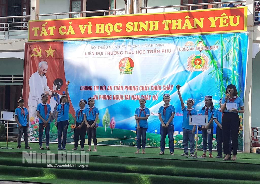 Tuyên truyền an toàn phòng cháy chữa cháy, cứu nạn trong trường học
