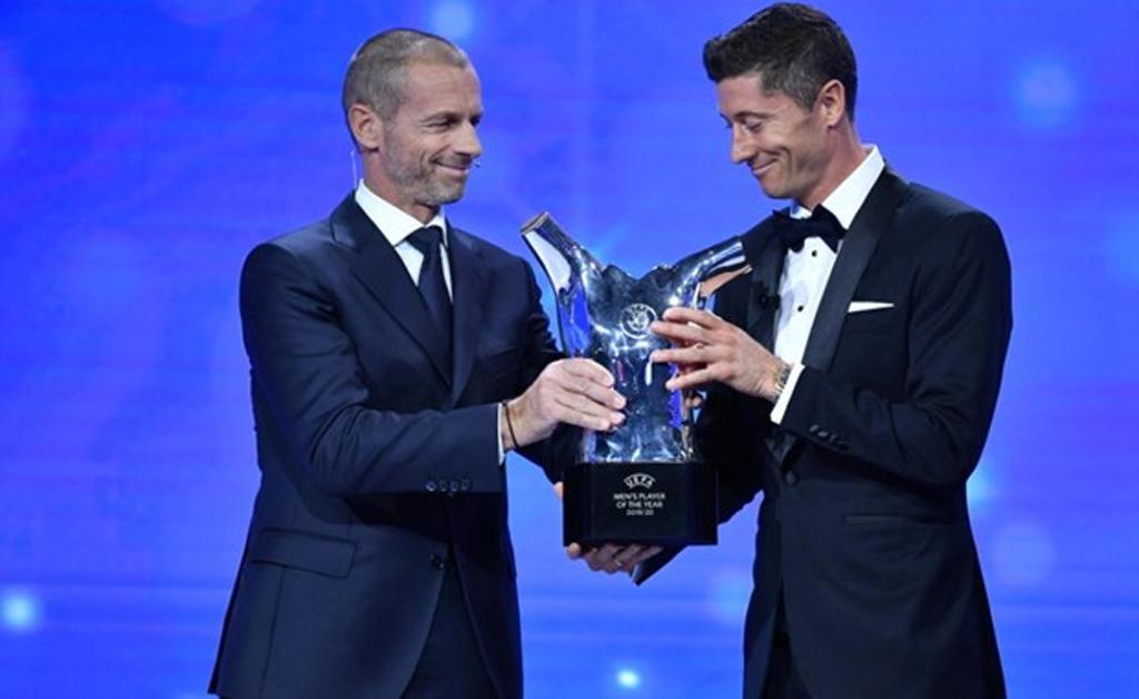Lewandowski giành giải thưởng Cầu thủ xuất sắc nhất của UEFA